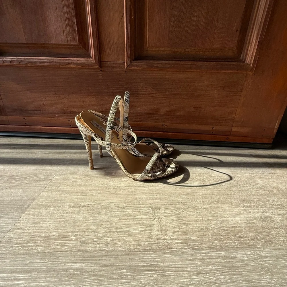 Steve Madden Snake Skin Heels - Picture 6 of 7